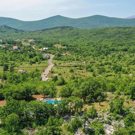 Vakantiehuis Stunning In Kamenmost Ivanbegovina
